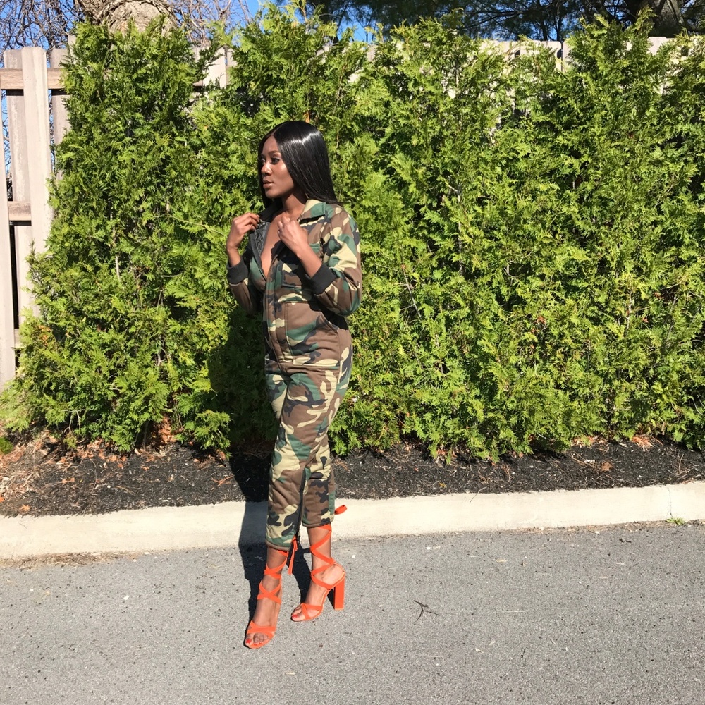 Camo Jumpsuit - Picture 3 of 3